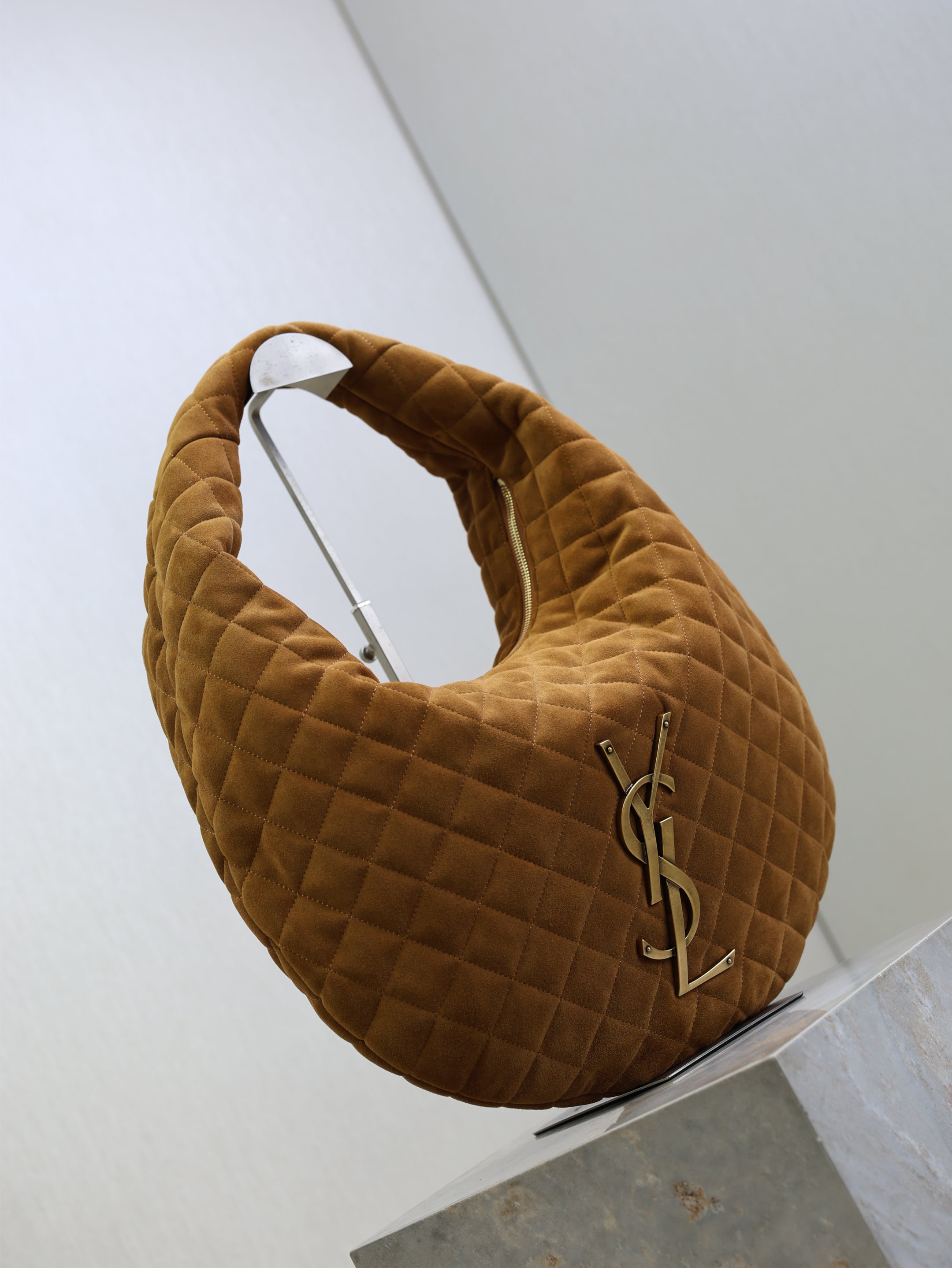 YSL 25S ICARINO 44 IN CARAMEL QUILTED SUEDE GOLD HARDWRE